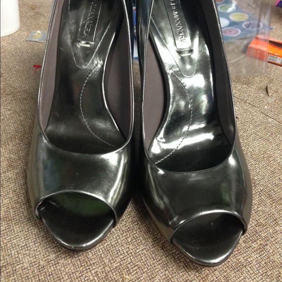 😲sold😲bcbg maxazria heels