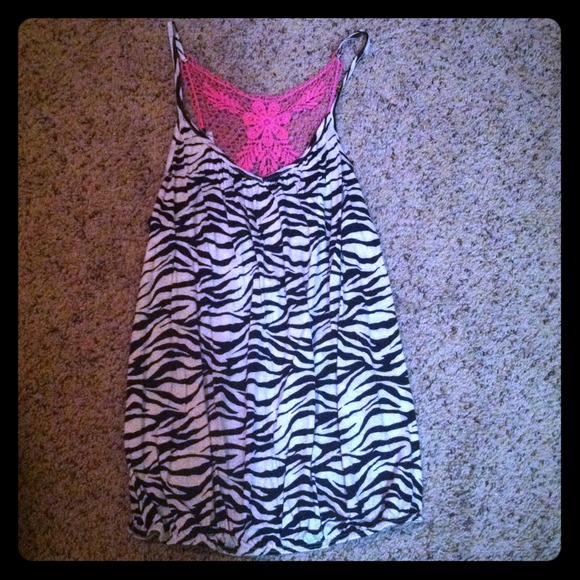 🚫SOLD🚫Black & white zebra tank