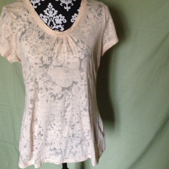 Short sleeve top