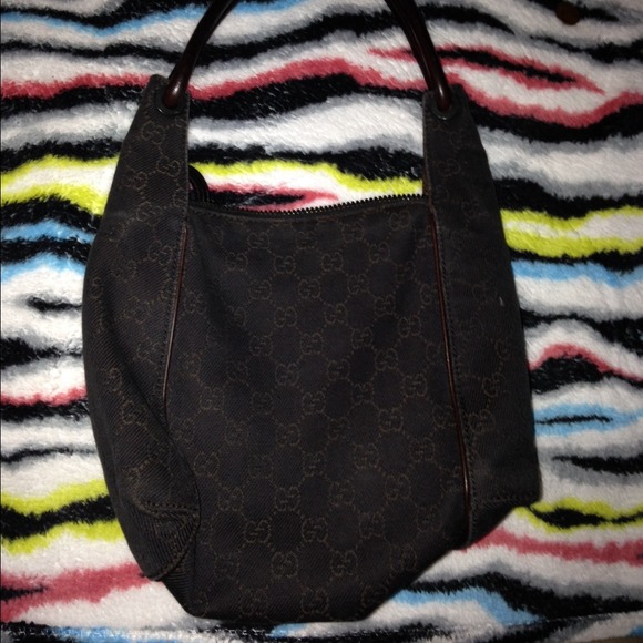 Gucci Handbags - Gucci purse