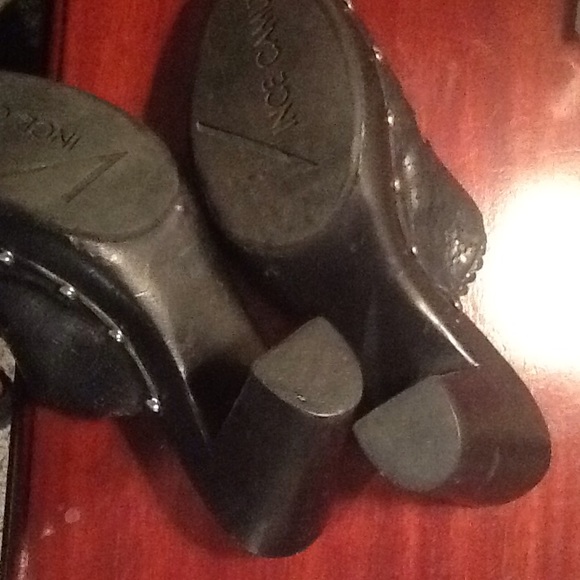 Clogs - Picture 2 of 2