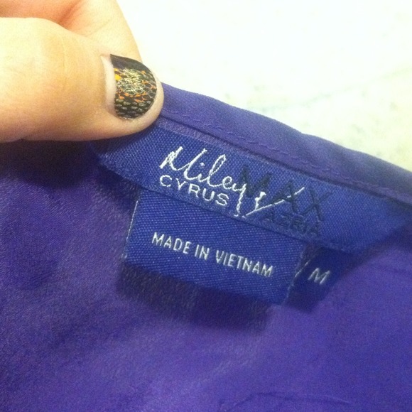 Ruffled Top - Picture 3 of 4