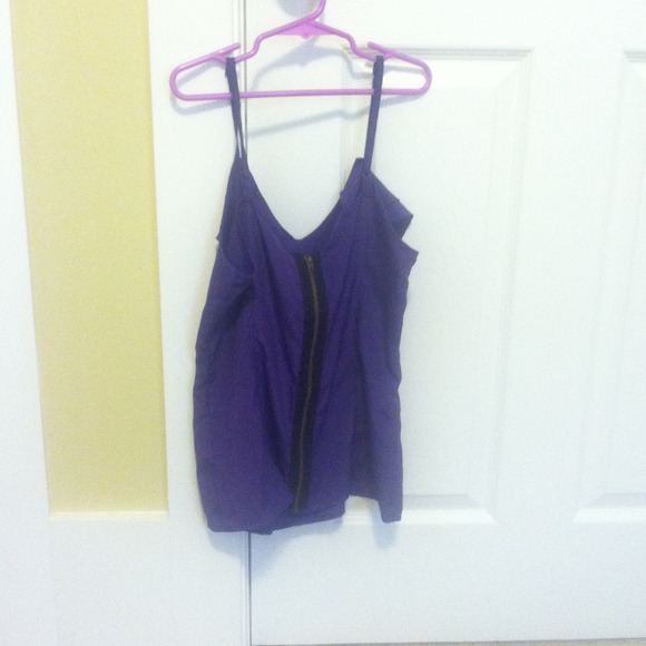 Ruffled Top - Picture 4 of 4