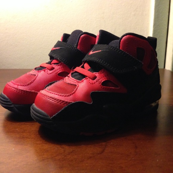 Toddler Nike Air Express Size 7C