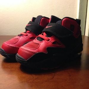 Toddler Nike Air Express Size 7C