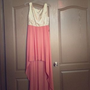 Dress size medium,never worn.