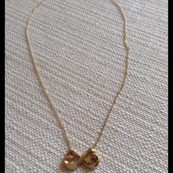 Authentic Tiffany&Co. 18K Gold necklace - Picture 2 of 3