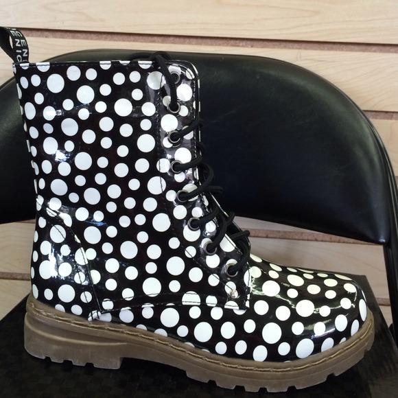 BNIB black white &fuchsia & white polka dot boots