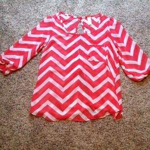Chevron top