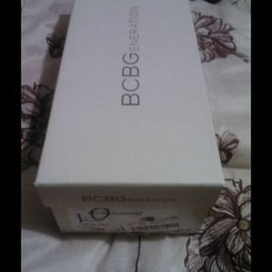 BCBG brown flats