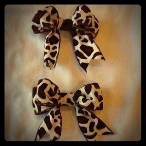 Girls hair bows (pair) NEW 🎀🎀