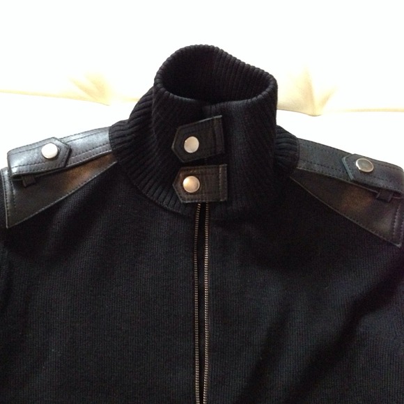 ❌❌SOLD❌❌DKNY Black Military Knit Sweater Jacket - Picture 4 of 4