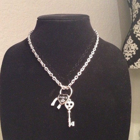 Authentic juicy couture necklace.