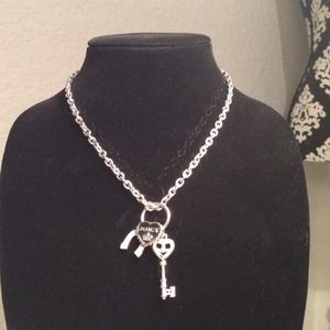 Authentic juicy couture necklace.