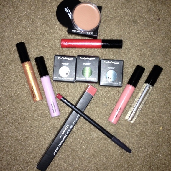 Mac makeup! 1 day only sale!