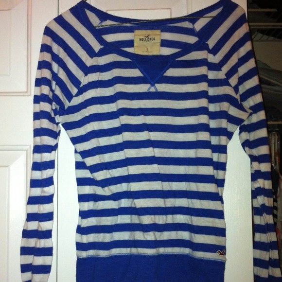 ❗️TRADED❗️Blue and white striped long sleeve