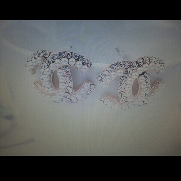 CC earrings