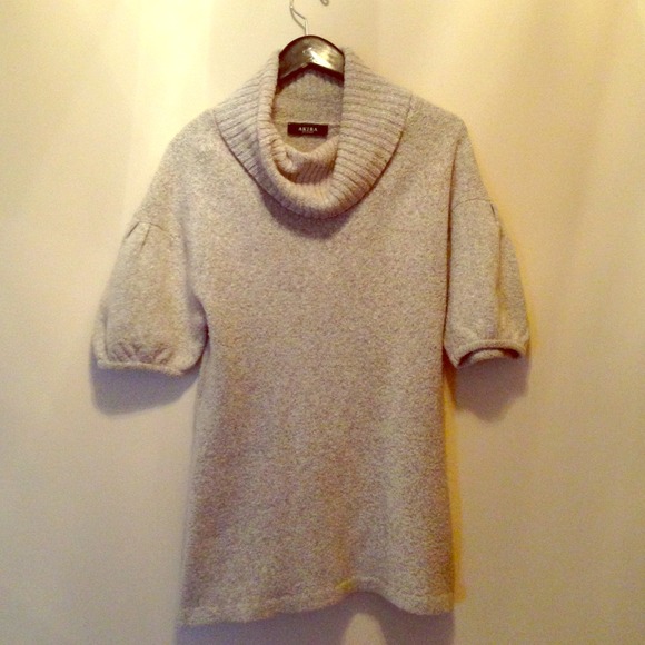 AKIRA Chicago oversized gray sweater, size M