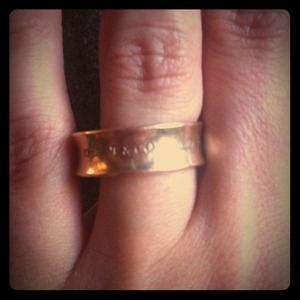 Used Rose gold colored Tiffany's 1837 men's ring