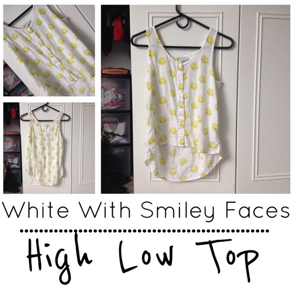 REDUCED⬇️White With Smiley Faces High Low Top💕