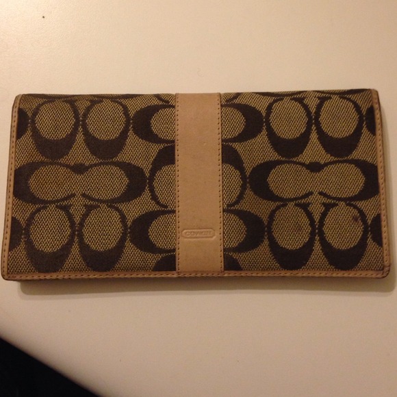 Coach wallet