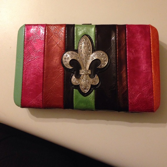 Sold in bundle!! Cute colorful wallet