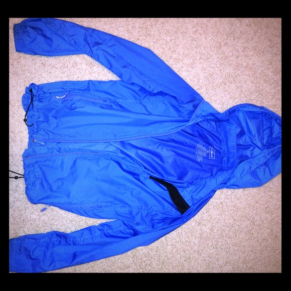 Blue L.L. Bean rain/wind jacket