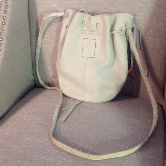 Lucky Brand Bags - ⚡️Lucky Brand Off White Leather Crossbody Lucky Brand Bags - ⚡️Lucky Brand Off White Leather Crossbody