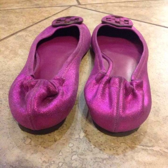 🚫SOLD🚫🎀Authentic Tory Burch Metallic Reva Flats - Picture 3 of 4