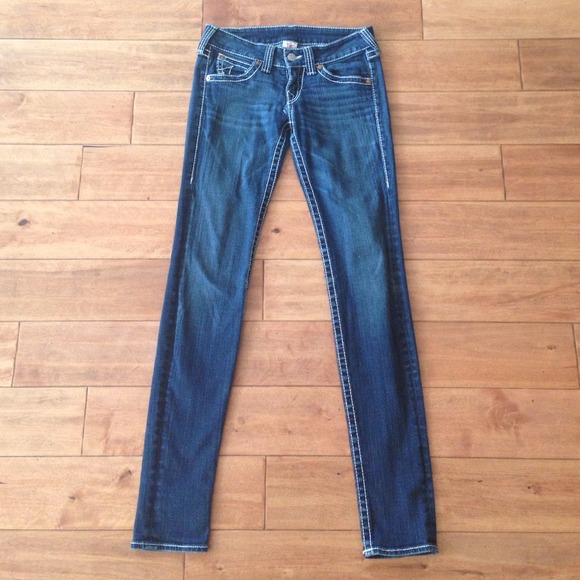 *SOLD* True Religion Dark Wash Stitch Skinny Jeans - Picture 2 of 4
