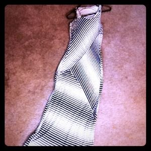 ⭕️Sold⭕️Black white maxi dress