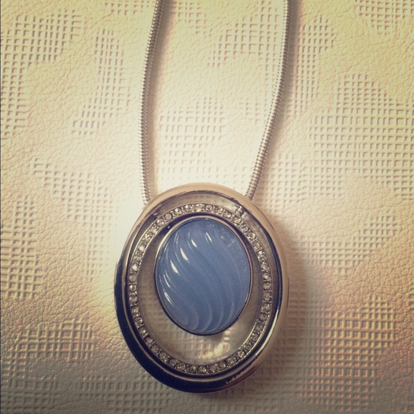 Large purple pendant necklace
