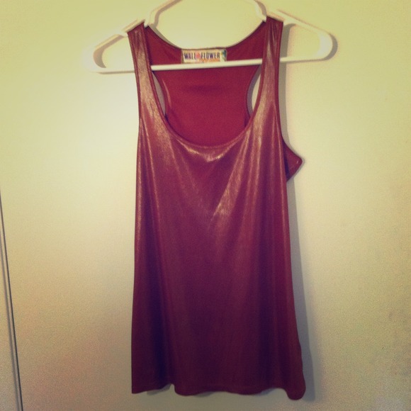 Burgundy top - Picture 1 of 1