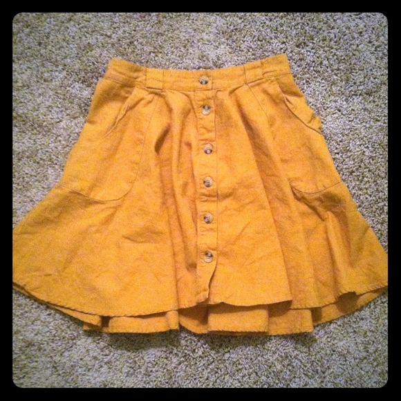 Dresses & Skirts - Mustard button down skirt