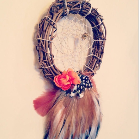 SOLD!!!❌ OPAL SKYS🌟 1960's elephant dreamcatcher