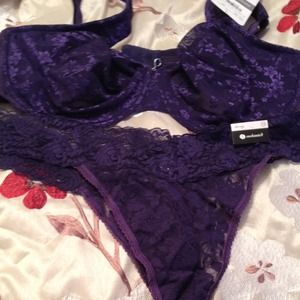 Plus size purple bra and panties