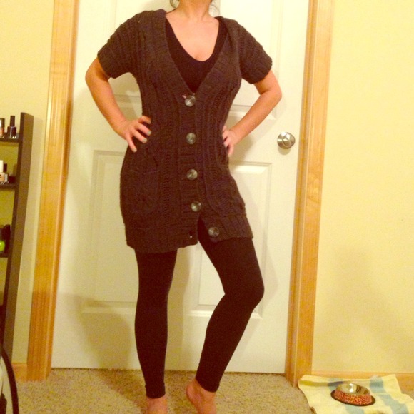 🔴SOLD🔴Long dark gray sweater
