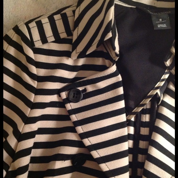 ♥♥☺☆☆ Sold bundle HOST PICK ♥♥.☺WHBM blazer - Picture 3 of 3