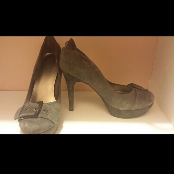 GUESS heels pumps grey suede