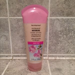 Sweet pea anti bacterial hand lotion