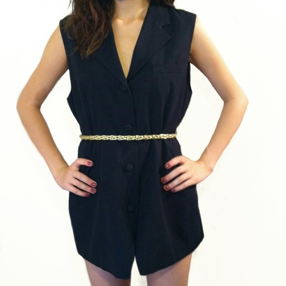 Sleeveless vest