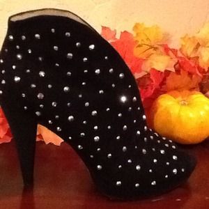 Black velvet peep toe bootie with studs!  HOT!!!