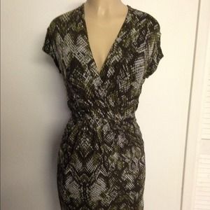 Kenneth Cole dress. NWT S,M,L