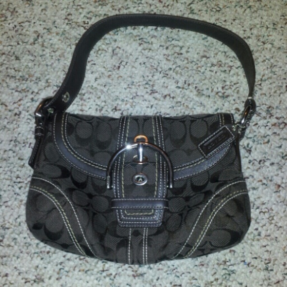 Coach clutch dark brown