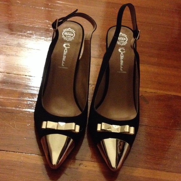 *Sold* Jeffrey campbell Olive pump