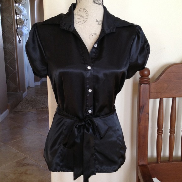 🎀SOLD🎀 bundle for @pattyduenas Shimmery Blouse
