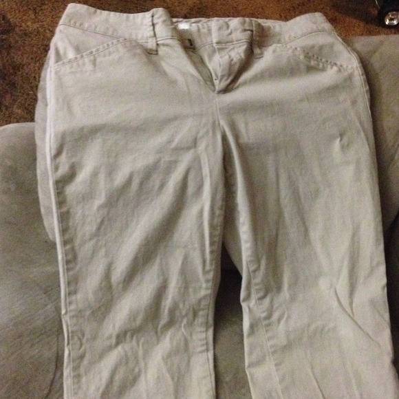 Bundle old navy khakis - Picture 3 of 3