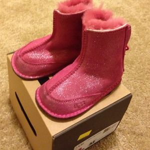 Pink Glitter UGGz size 4/5 baby size