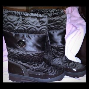 New without tags Coach chocolate brown boots