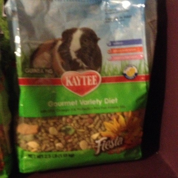 Guinea Pig Food! ONLY $3 + shipping!!